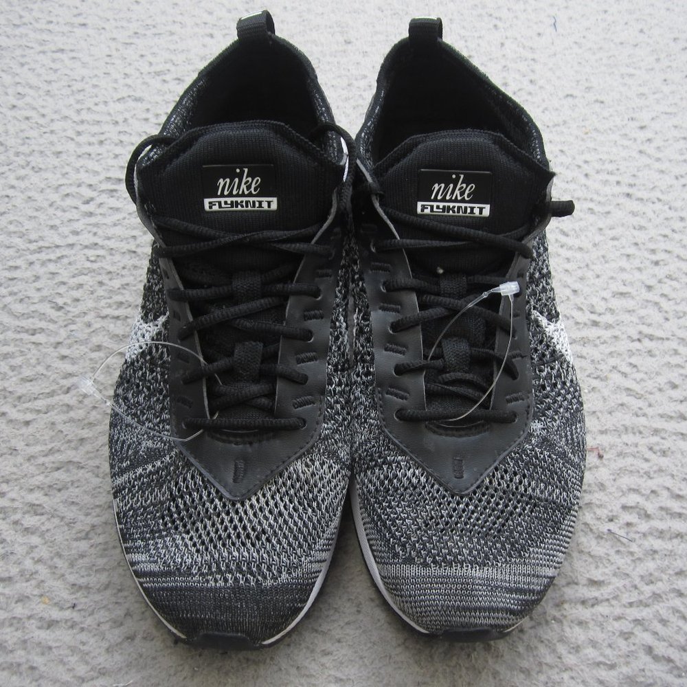 Nike Air Max Flyknit Racer Running Shoes Womens Size 7.5 Black White Oreo